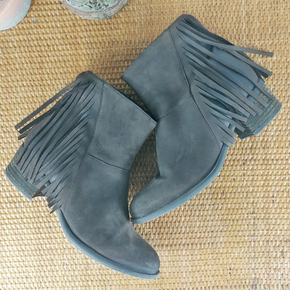 Steven by Steve Madden Casidyy Fringe Booties 7.5 - Picture 14 of 14